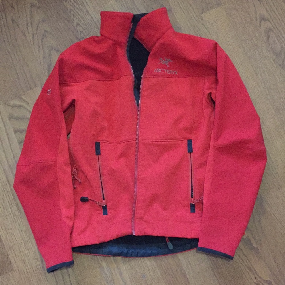 Arcteryx Women’s Soft Shell w/ Windstopper - Small